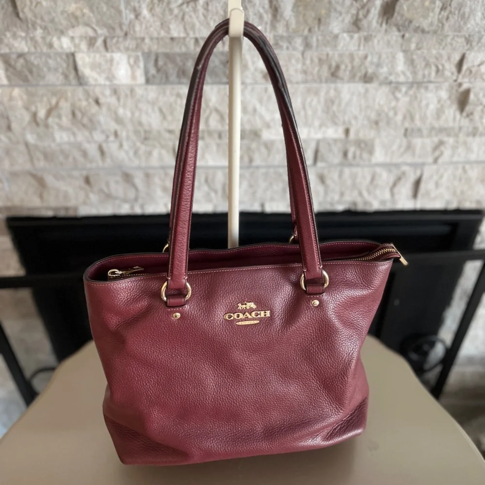 Vintage Leather Coach Handbag - Picture 15 of 16